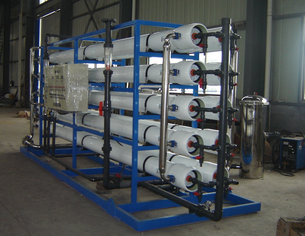 桶裝礦泉水處理設備，貴州礦泉水處理裝置廠家